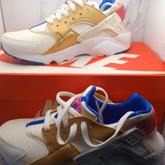 Nike Huarache Run 5Y EUC - Picture 4 of 9